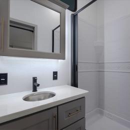 2025 Paradigm 395DS Interior