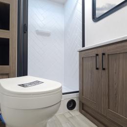 2025 Delta BH241 Interior