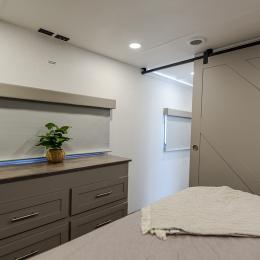 2025 Avenue 37MBR Interior