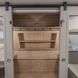 2025 Avenue 37MBR Interior