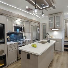 2025 Interior Paradigm 310RL