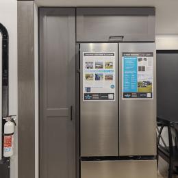 2025 Valor 44V14 Interior