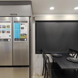 2025 Valor 44V14 Interior