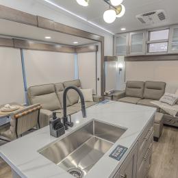 2025 Paradigm 295MK Interior