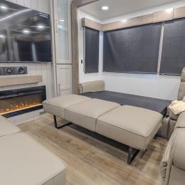 2025 Paradigm 375RD Interior
