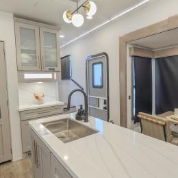 2025 Paradigm 375RD Interior