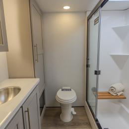 2025 Paradigm 375RD Interior